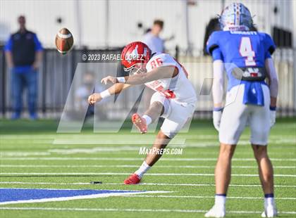 Thumbnail 3 in Westlake vs. North Shore (UIL Football 6A D1 Semifinal) photogallery.
