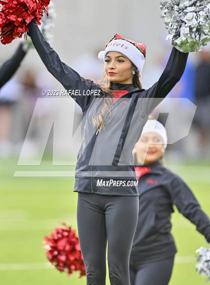 Thumbnail 1 in Westlake vs. North Shore (UIL Football 6A D1 Semifinal) photogallery.