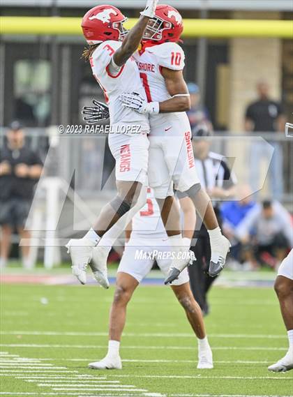 Thumbnail 2 in Westlake vs. North Shore (UIL Football 6A D1 Semifinal) photogallery.