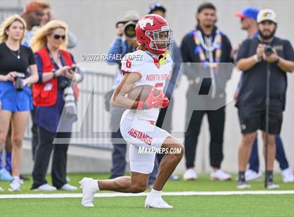 Thumbnail 2 in Westlake vs. North Shore (UIL Football 6A D1 Semifinal) photogallery.