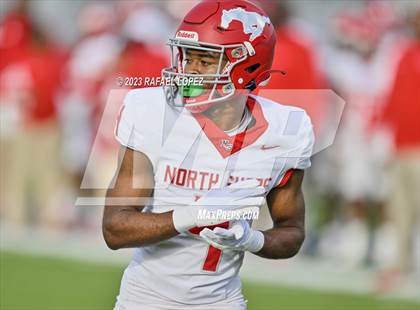 Thumbnail 2 in Westlake vs. North Shore (UIL Football 6A D1 Semifinal) photogallery.