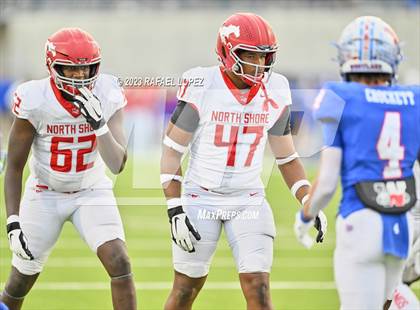 Thumbnail 1 in Westlake vs. North Shore (UIL Football 6A D1 Semifinal) photogallery.