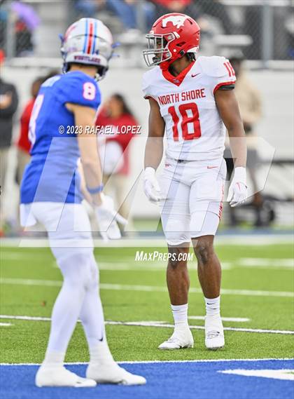 Thumbnail 2 in Westlake vs. North Shore (UIL Football 6A D1 Semifinal) photogallery.