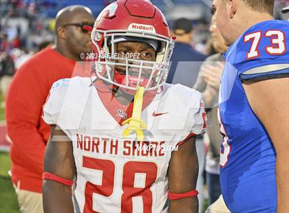 Thumbnail 3 in Westlake vs. North Shore (UIL Football 6A D1 Semifinal) photogallery.