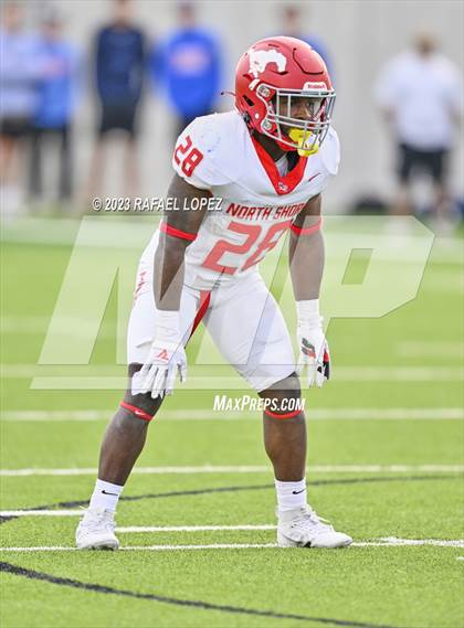 Thumbnail 2 in Westlake vs. North Shore (UIL Football 6A D1 Semifinal) photogallery.