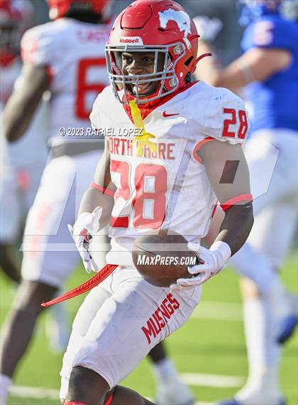 Thumbnail 2 in Westlake vs. North Shore (UIL Football 6A D1 Semifinal) photogallery.