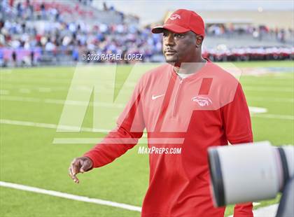 Thumbnail 2 in Westlake vs. North Shore (UIL Football 6A D1 Semifinal) photogallery.