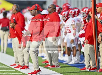 Thumbnail 3 in Westlake vs. North Shore (UIL Football 6A D1 Semifinal) photogallery.