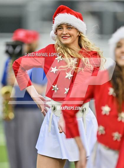 Thumbnail 3 in Westlake vs. North Shore (UIL Football 6A D1 Semifinal) photogallery.