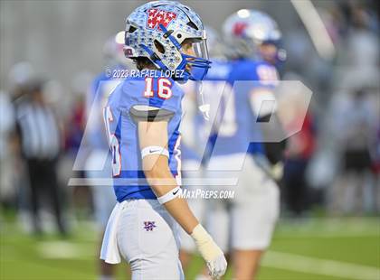 Thumbnail 3 in Westlake vs. North Shore (UIL Football 6A D1 Semifinal) photogallery.