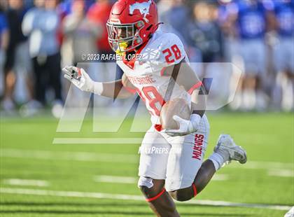 Thumbnail 1 in Westlake vs. North Shore (UIL Football 6A D1 Semifinal) photogallery.