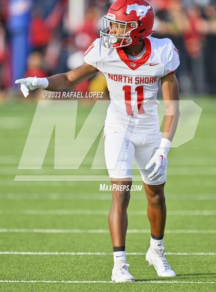 Thumbnail 1 in Westlake vs. North Shore (UIL Football 6A D1 Semifinal) photogallery.