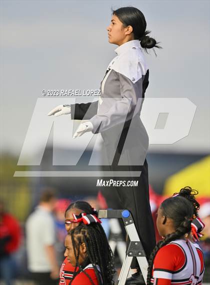 Thumbnail 1 in Westlake vs. North Shore (UIL Football 6A D1 Semifinal) photogallery.