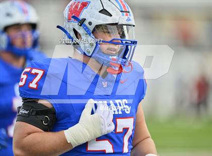 Thumbnail 2 in Westlake vs. North Shore (UIL Football 6A D1 Semifinal) photogallery.