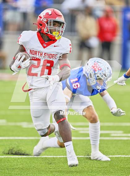 Thumbnail 2 in Westlake vs. North Shore (UIL Football 6A D1 Semifinal) photogallery.