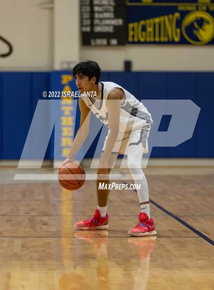 Thumbnail 2 in Ellison vs. Coppell (Pflugerville Holiday Classic) photogallery.