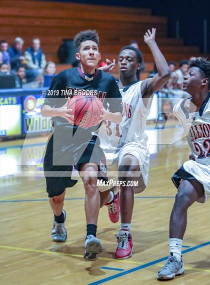 Thumbnail 2 in Southwest vs Dixon  photogallery.
