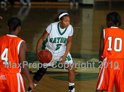 Thumbnail 2 in Lake Marion v. Timberland (Lake Marion Invitational Tournament 2010) photogallery.