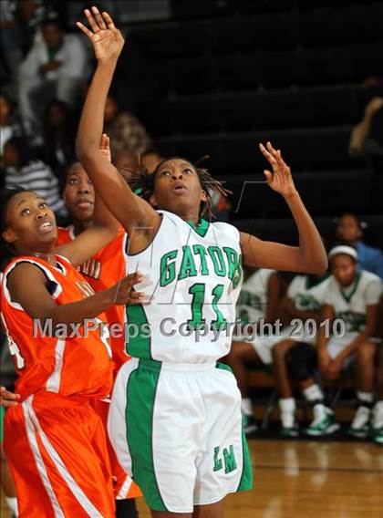 Thumbnail 3 in Lake Marion v. Timberland (Lake Marion Invitational Tournament 2010) photogallery.