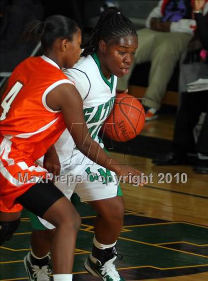 Thumbnail 3 in Lake Marion v. Timberland (Lake Marion Invitational Tournament 2010) photogallery.