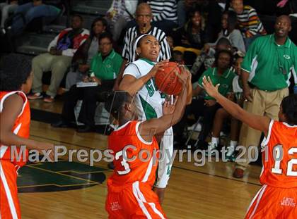 Thumbnail 2 in Lake Marion v. Timberland (Lake Marion Invitational Tournament 2010) photogallery.
