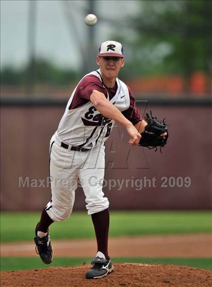 Thumbnail 3 in Sachse @ Rowlett photogallery.