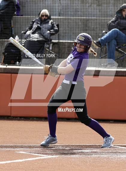 Thumbnail 1 in Grand Saline vs Eustace photogallery.