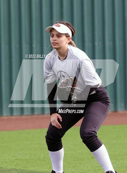 Thumbnail 1 in Grand Saline vs Eustace photogallery.