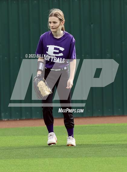 Thumbnail 3 in Grand Saline vs Eustace photogallery.