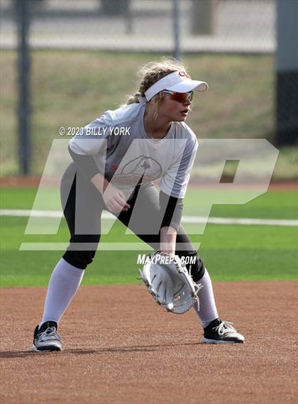 Thumbnail 1 in Grand Saline vs Eustace photogallery.