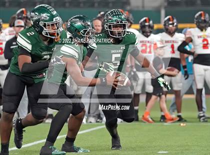 Thumbnail 3 in Rockwall vs. Waxahachie (6A Region II Area Round) photogallery.