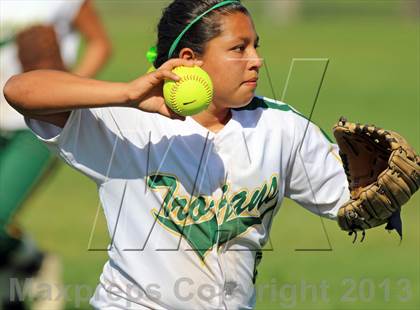 Thumbnail 3 in Carondelet vs Castro Valley (Queen of the Mountain) photogallery.