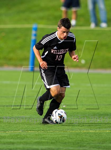 Thumbnail 2 in Wellesley @ Needham (300th Anniversary Cup) photogallery.