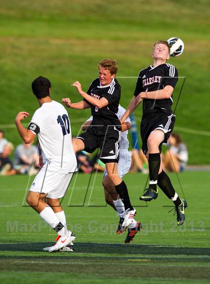 Thumbnail 1 in Wellesley @ Needham (300th Anniversary Cup) photogallery.