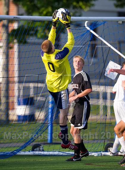 Thumbnail 1 in Wellesley @ Needham (300th Anniversary Cup) photogallery.