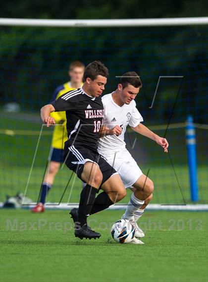 Thumbnail 1 in Wellesley @ Needham (300th Anniversary Cup) photogallery.