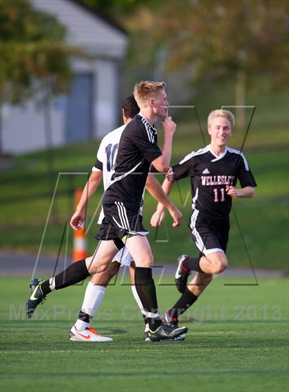 Thumbnail 3 in Wellesley @ Needham (300th Anniversary Cup) photogallery.