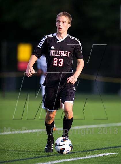 Thumbnail 1 in Wellesley @ Needham (300th Anniversary Cup) photogallery.