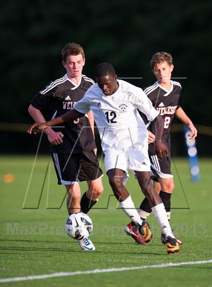 Thumbnail 1 in Wellesley @ Needham (300th Anniversary Cup) photogallery.