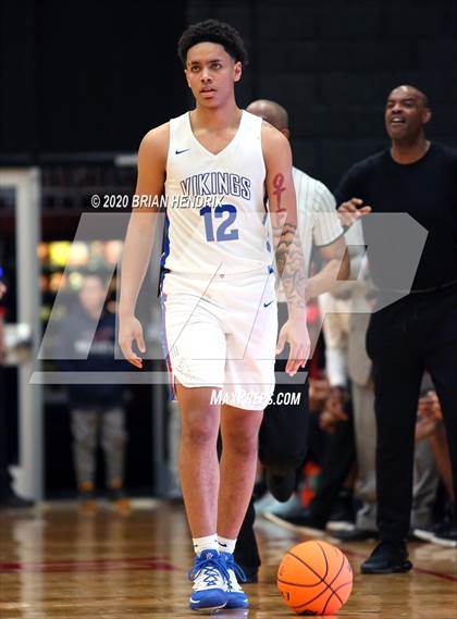 Thumbnail 3 in Olympic vs. North Mecklenburg (NCHSAA 4A Western Regional Final) photogallery.