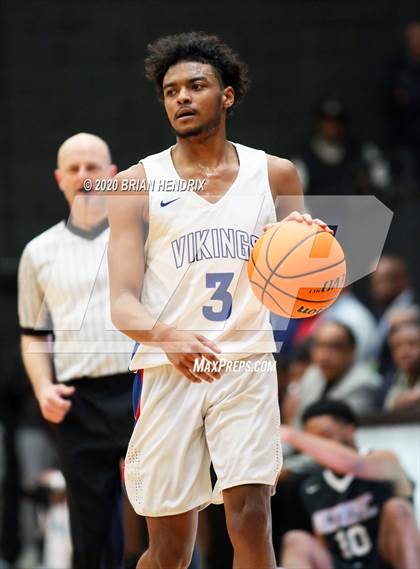 Thumbnail 2 in Olympic vs. North Mecklenburg (NCHSAA 4A Western Regional Final) photogallery.