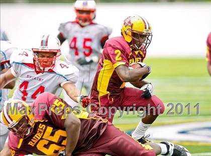 Thumbnail 3 in Skyline vs. Glades Central (Gridiron Challenge) photogallery.