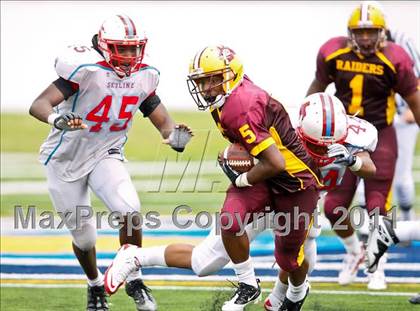 Thumbnail 1 in Skyline vs. Glades Central (Gridiron Challenge) photogallery.