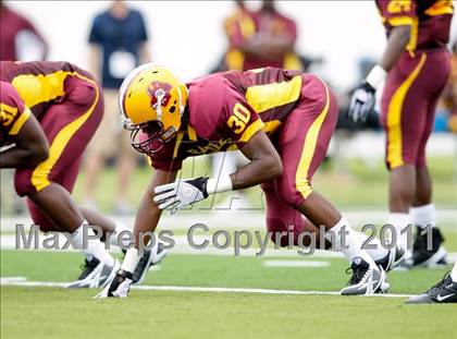 Thumbnail 3 in Skyline vs. Glades Central (Gridiron Challenge) photogallery.