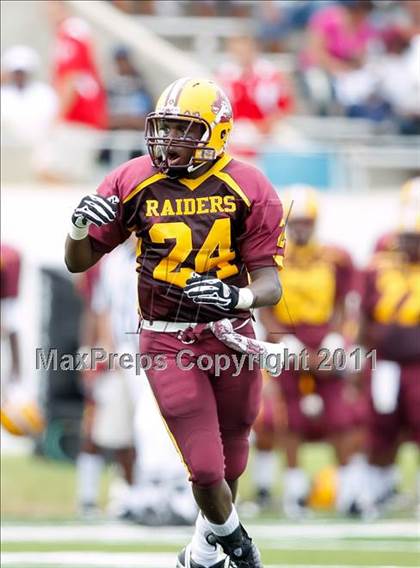 Thumbnail 1 in Skyline vs. Glades Central (Gridiron Challenge) photogallery.
