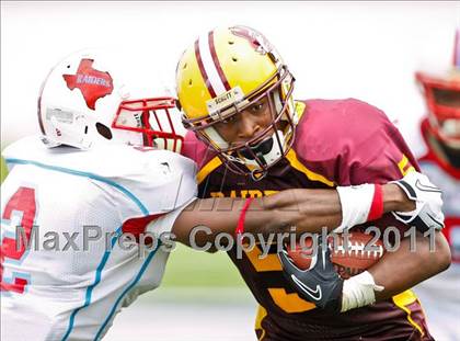 Thumbnail 1 in Skyline vs. Glades Central (Gridiron Challenge) photogallery.