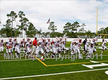 Thumbnail 1 in Skyline vs. Glades Central (Gridiron Challenge) photogallery.