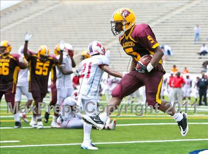 Thumbnail 3 in Skyline vs. Glades Central (Gridiron Challenge) photogallery.