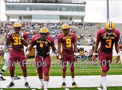 Thumbnail 3 in Skyline vs. Glades Central (Gridiron Challenge) photogallery.