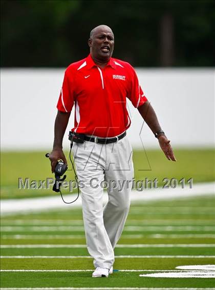 Thumbnail 1 in Skyline vs. Glades Central (Gridiron Challenge) photogallery.